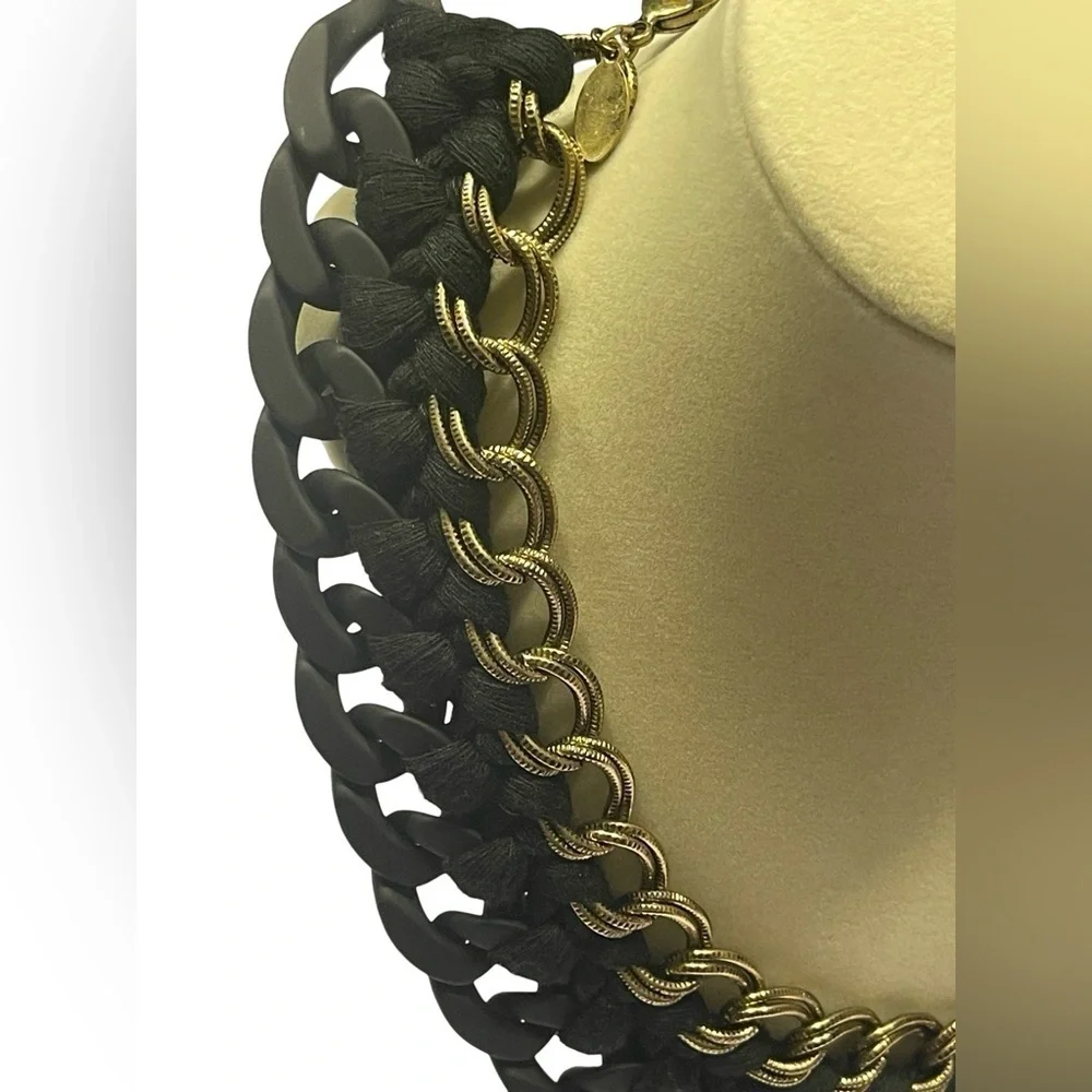 NWT Chico’s Black/Gold Links Collar Necklace - Picture 3 of 9